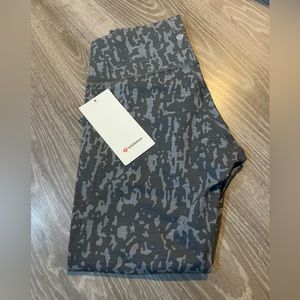 Lululemon Wunder Train HR Tight 25” * Tough